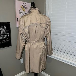 Womens DKNY Trench coat 2x